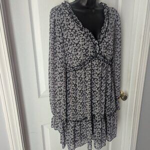 Floral dress with ruffles - M